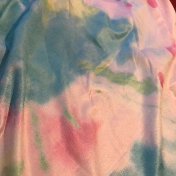 CoolRun NWT TieDye Tank. Cute Back Detail. Teal, Pinks, Greens, & White. - Picture 8 of 9